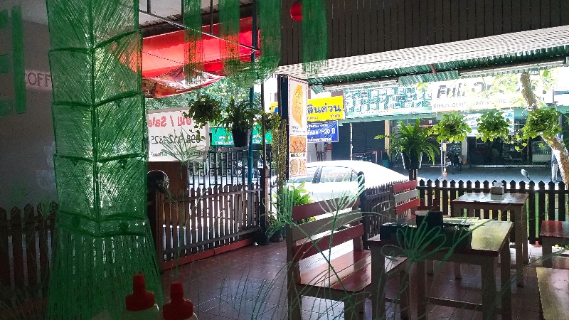 金餃 Jinjiao Chiangmai | サンティッタムの台湾餃子屋さん